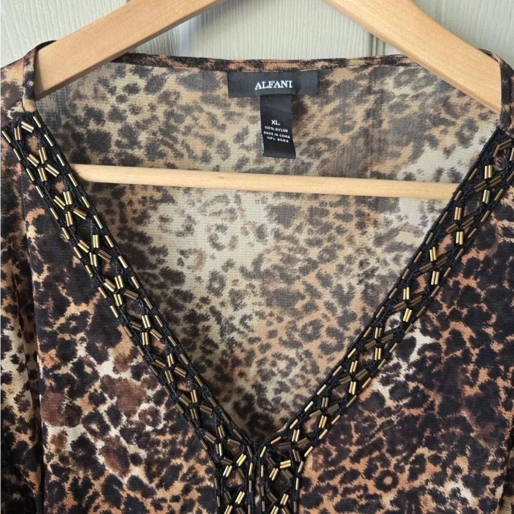 Alfani Women Blouse Size XL Animal Print Embroidery Flare 3/4 Sleeve Y2k Neutral